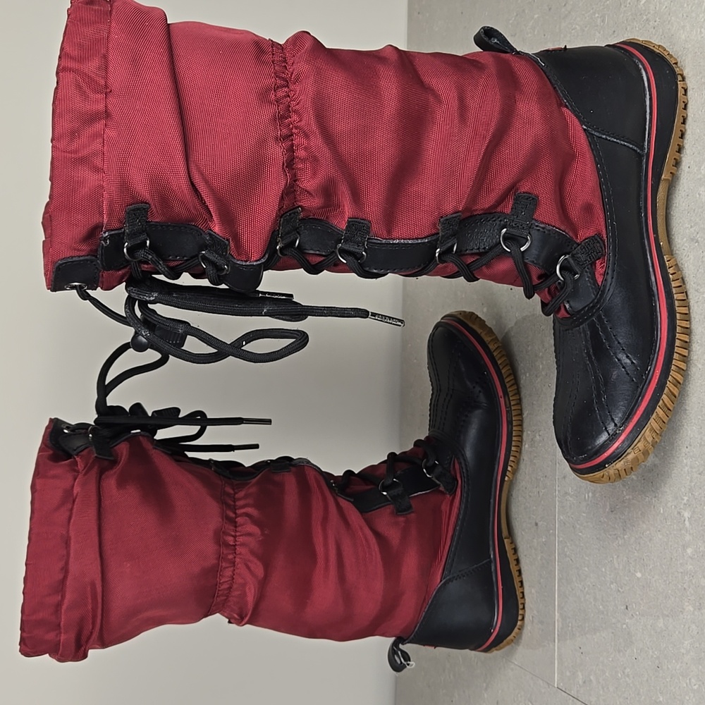 Pajar Red Tall Lace-Up Winter Boots Alpine Chalet Chic Snowcore, Size 6 - Picture 8 of 12